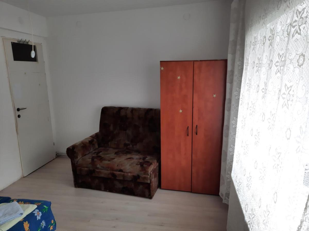 Casa Cu Curte Hotel Brasov Bagian luar foto